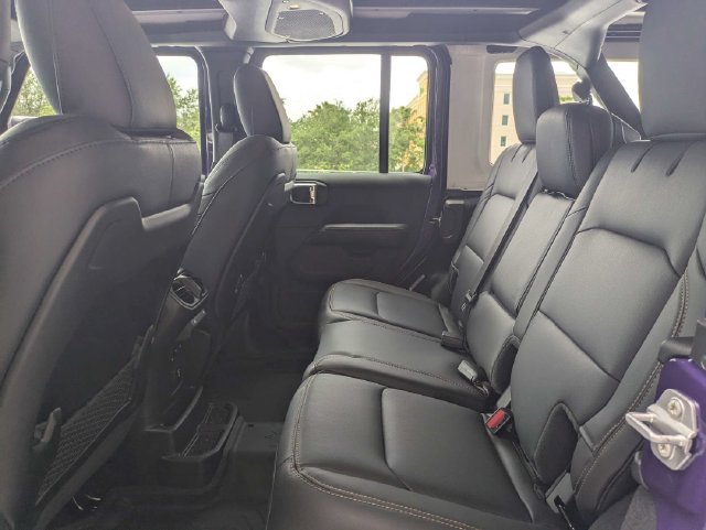 New 2026 Jeep Wrangler Unlimited Sahara AWD/4WD image 20