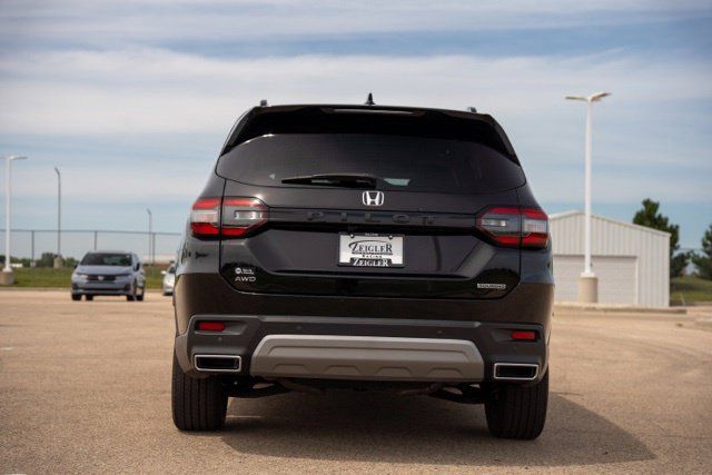 Used 2022 Honda Pilot Touring image 6