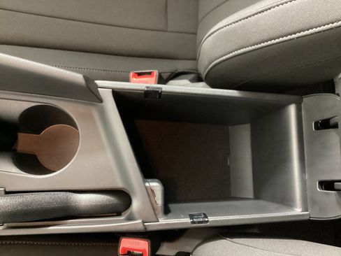 Certified 2025 Hyundai Elantra Sport image 21