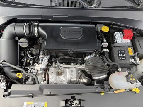 Used 2024 Jeep Compass Latitude image 38