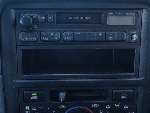 Used 1997 Toyota Camry LE FWD image 16