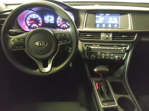Used 2018 Kia Optima LX FWD image 22