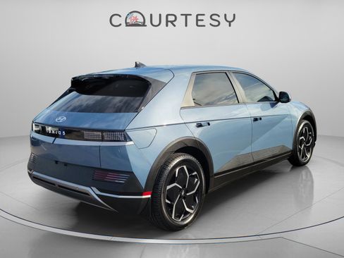 Certified 2024 Hyundai Ioniq 5 SEL image 3