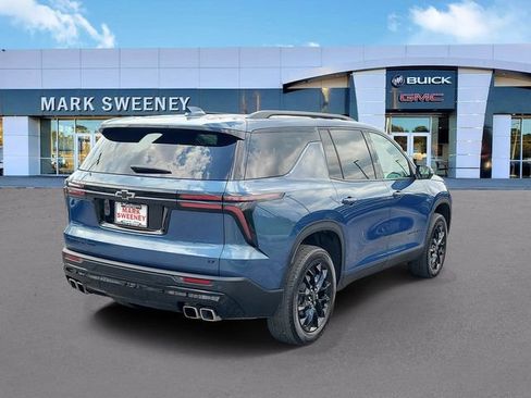 Used 2024 Chevrolet Traverse LT w/ Midnight/Sport Edition AWD/4WD image 33