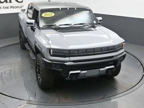 Used 2025 GMC Hummer EV 3X w/ Extreme Off-Road Package AWD/4WD image 45