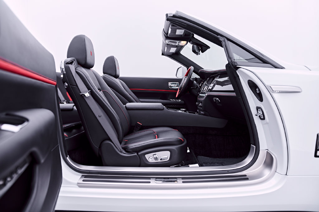 Used 2020 Rolls-Royce Dawn RWD image 44