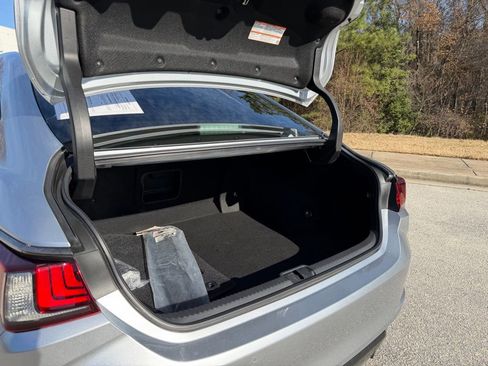 Certified 2022 Lexus ES 350 F Sport image 35