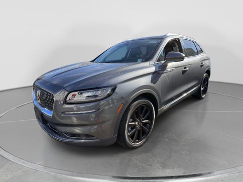 Used 2022 Lincoln Nautilus Reserve w/ Monochromatic Package image 5