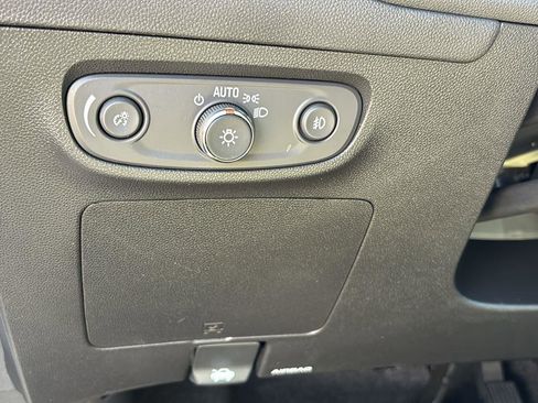 Used 2022 Buick Encore GX Select w/ Experience Buick Package image 25