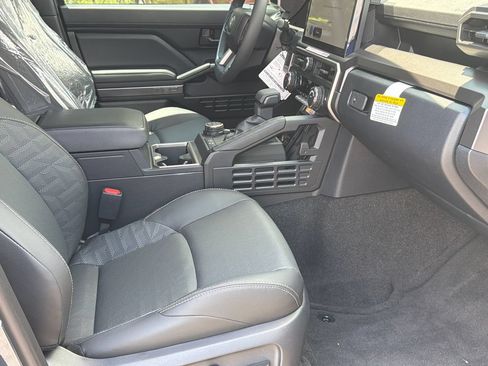 New 2026 Toyota 4Runner 4WD image 14