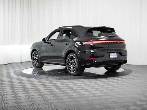 New 2026 Porsche Cayenne S AWD/4WD image 31