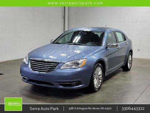 Used 2011 Chrysler 200 Limited FWD image 1
