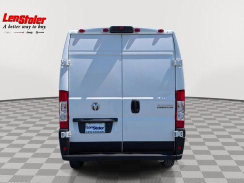 Used 2025 RAM ProMaster 2500 w/ Convenience Group FWD image 4