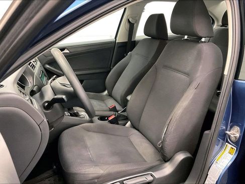 Used 2015 Volkswagen Jetta S image 12