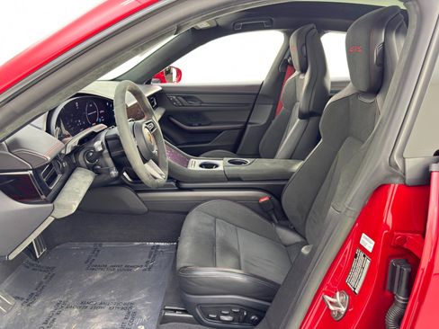 Used 2023 Porsche Taycan GTS image 13