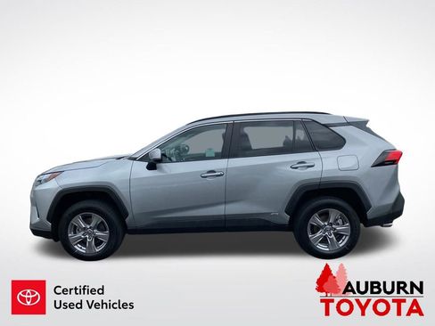 Used 2024 Toyota RAV4 XLE AWD/4WD image 7