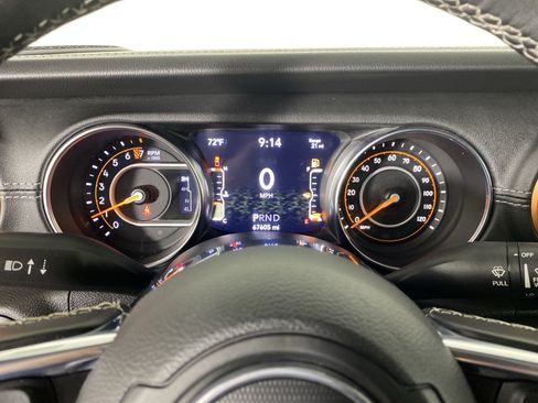 Used 2020 Jeep Gladiator Overland w/ Dual Top Group AWD/4WD image 22