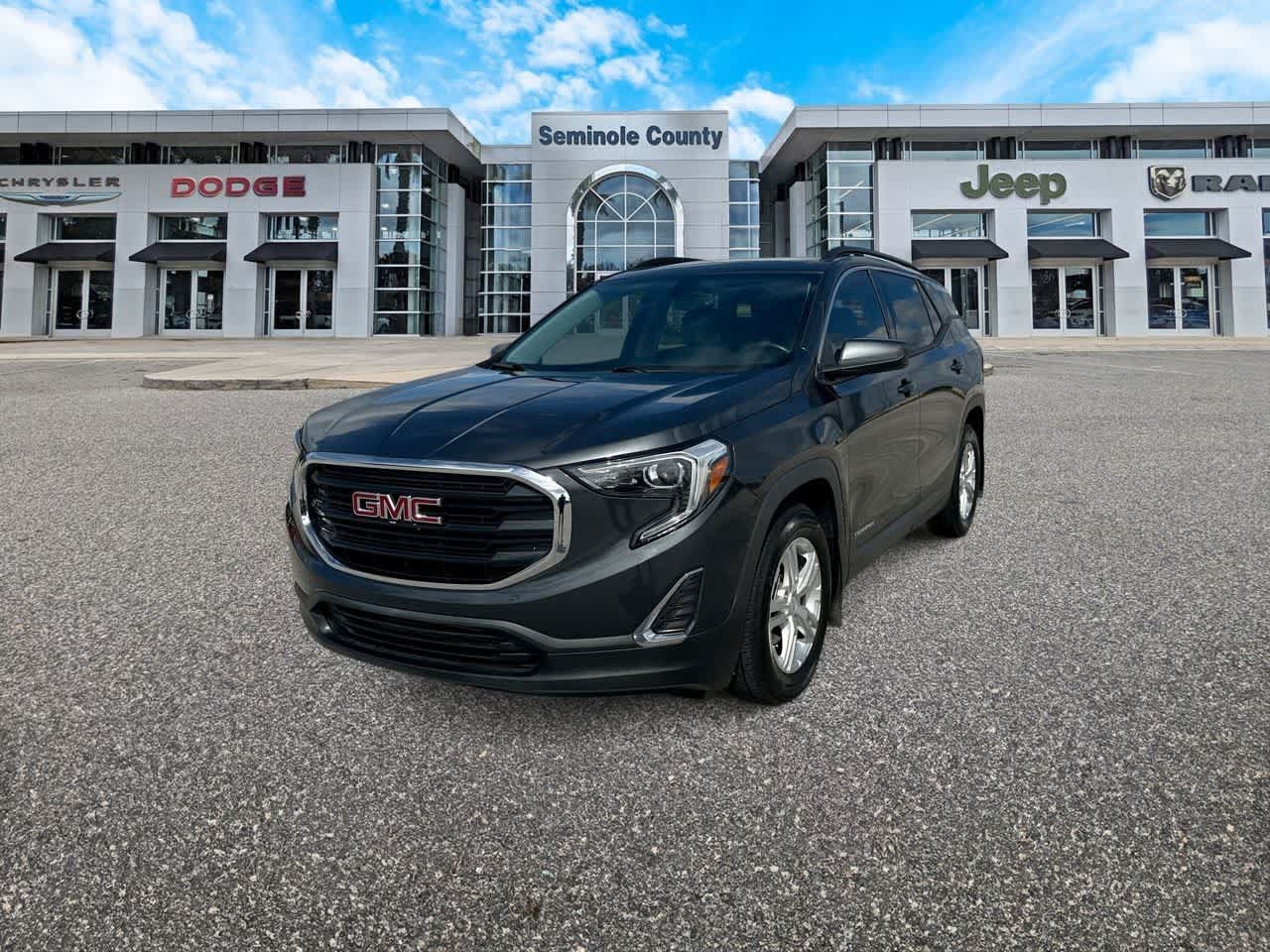 Used 2018 GMC Terrain SLE FWD image 1