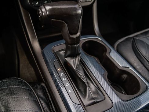 Used 2019 Chevrolet Colorado Z71 AWD/4WD image 22