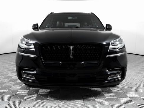 Used 2023 Lincoln Aviator Black Label w/ Jet Package image 2
