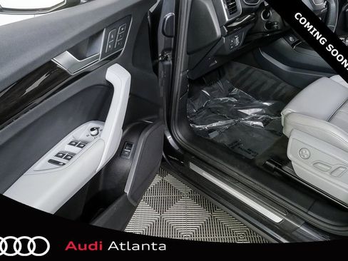 Used 2018 Audi Q5 2.0T w/ Premium Plus Package image 7