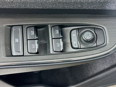 Used 2026 Subaru Outback Premium AWD/4WD image 15