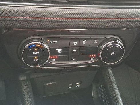 Used 2025 Chevrolet TrailBlazer RS w/ Convenience Package image 17