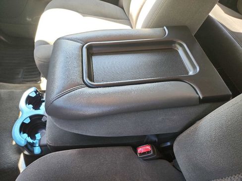 Used 2003 Chevrolet Silverado 2500 LS image 27