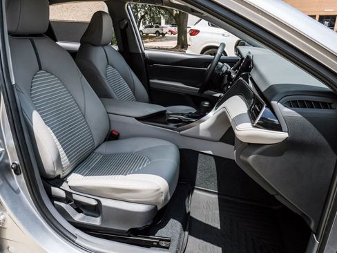 Used 2023 Toyota Camry SE FWD image 34