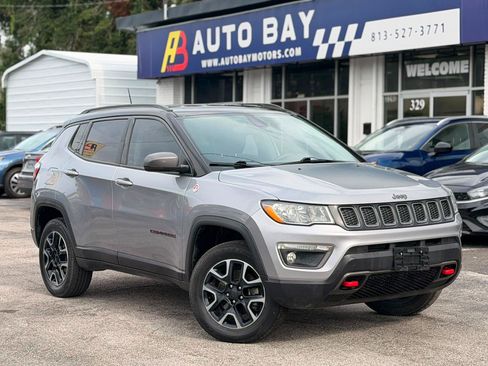 Used 2019 Jeep Compass Trailhawk AWD/4WD image 4
