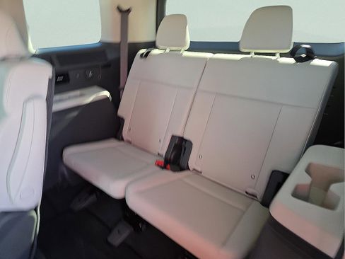 Used 2024 Hyundai Santa Fe Calligraphy image 9