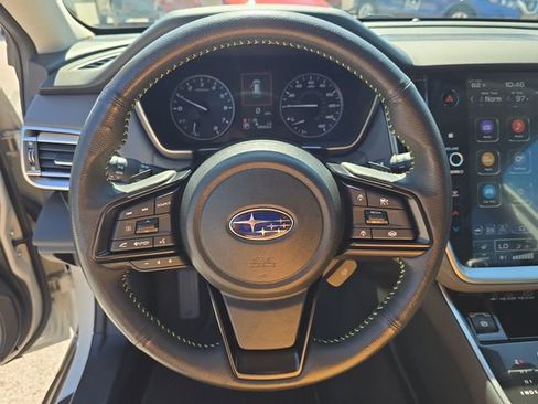 Used 2025 Subaru Outback Onyx Edition AWD/4WD image 31