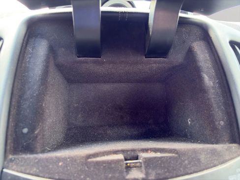 Used 2009 Nissan 370Z Touring image 14