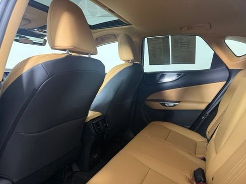Used 2025 Lexus NX 350h AWD image 31