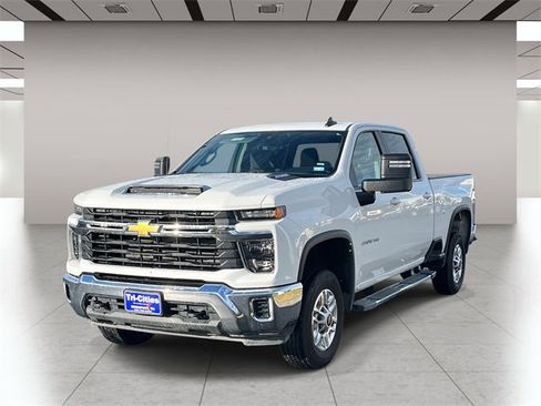 Used 2024 Chevrolet Silverado 2500 LT image 8