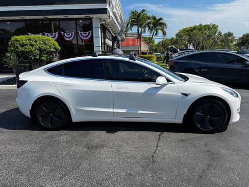 Used 2020 Tesla Model 3 Standard Range Plus RWD image 4