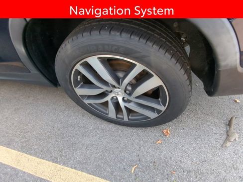 Used 2018 Honda Pilot Touring image 5