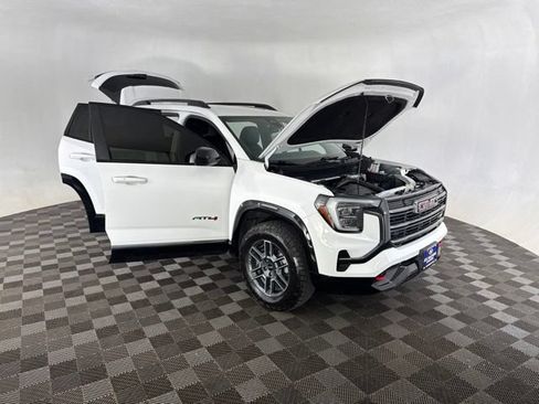 Used 2026 GMC Terrain AT4 AWD/4WD image 15