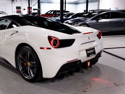 Used 2016 Ferrari 488 GTB RWD image 87