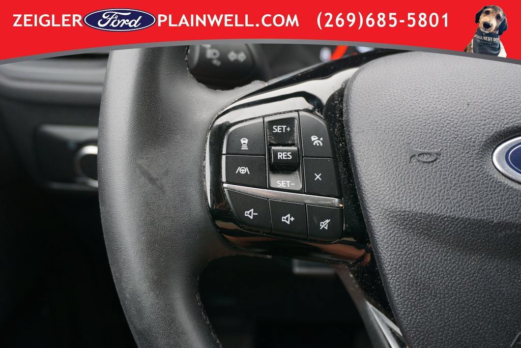 Used 2022 Ford Escape SE w/ Cold Weather Package FWD image 25