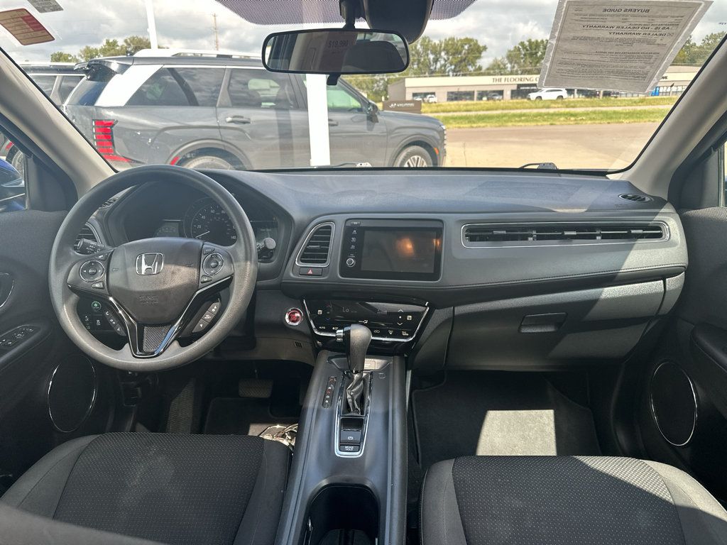 Used 2022 Honda HR-V EX image 3