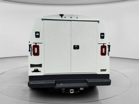 New 2025 GMC Savana 3500 w/ Power Convenience Package RWD image 4