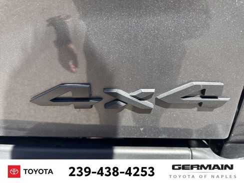 Used 2022 RAM 2500 Laramie w/ Night Edition AWD/4WD image 10