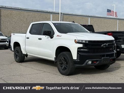 Used 2020 Chevrolet Silverado 1500 LT Trail Boss w/ Convenience Package AWD/4WD image 1