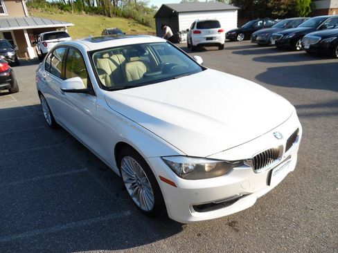 Used 2015 BMW 328i Sedan RWD image 8