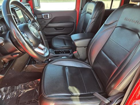 Used 2022 Jeep Wrangler Unlimited Sahara image 24