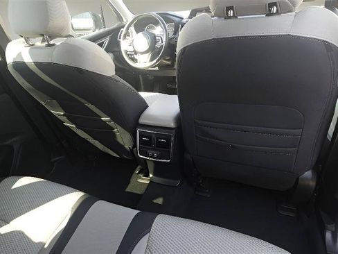 Used 2022 Subaru Forester Premium AWD/4WD image 32