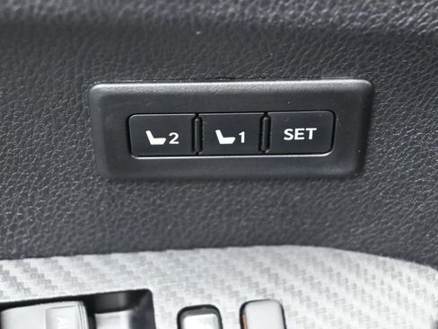 Used 2015 Toyota RAV4 Limited w/ Technology Package AWD/4WD image 14