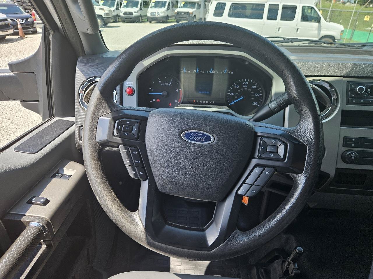 Used 2022 Ford F650 2WD Regular Cab Super Duty image 63