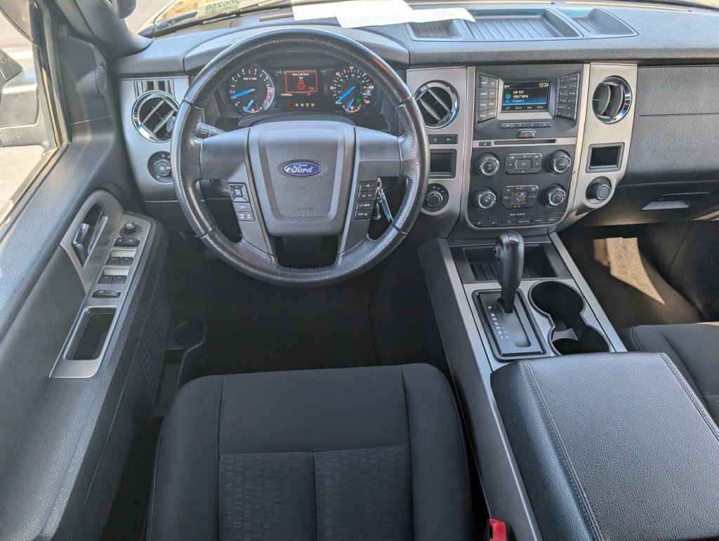 Used 2017 Ford Expedition XLT AWD/4WD image 12